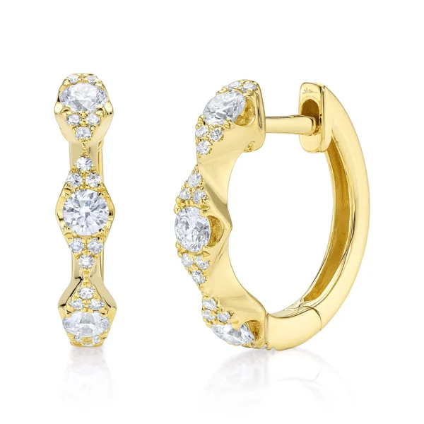 0.39ct Huggie Earring in yellow gold