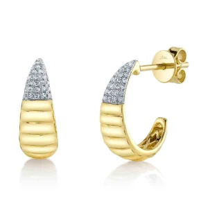 Ribbed Gold & Diamond Earring in yellow gold